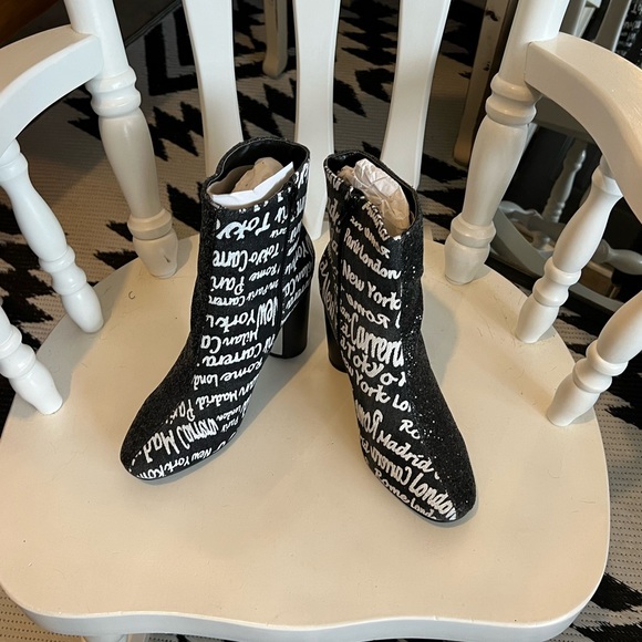 Brand New Heels - Picture 2 of 6